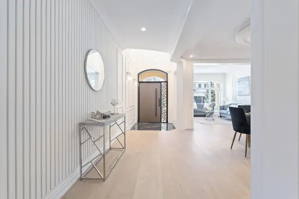 3352 Petrie WAY, Oakville, ON L6L 6V8