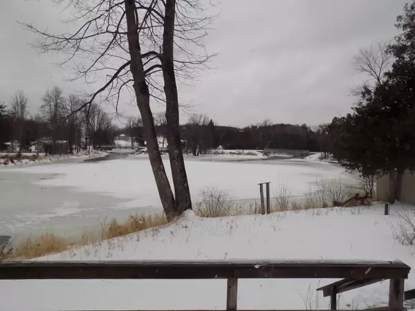 Lanark Highlands, ON K0G 1K0,847 Iron Mine RD N