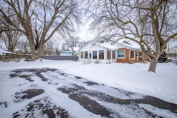 Fort Erie, ON L0S 1B0,389 Ridgeway Rd RD