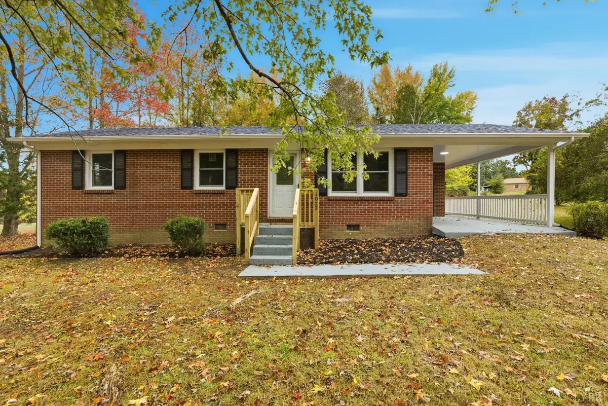 1077 Ringgold RD, Ringgold, VA 24586