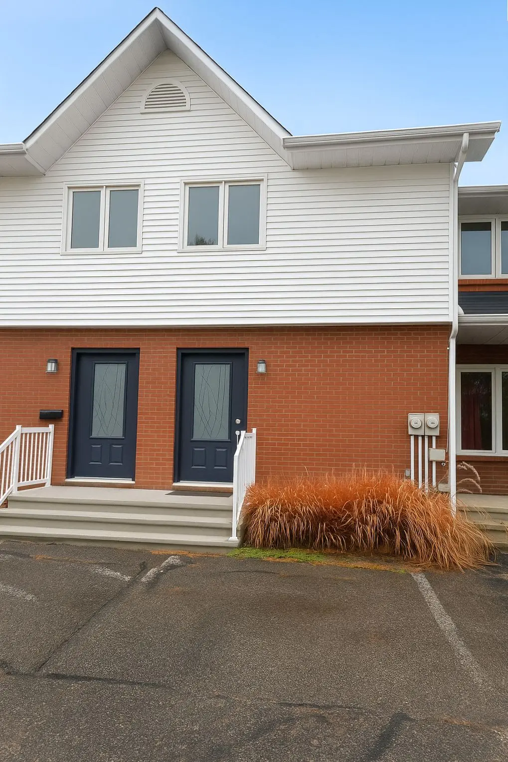 Arnprior, ON K7S 1A7,10 Charles ST #3