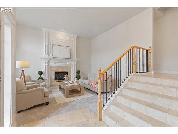 West Linn, OR 97068,3808 FAIRHAVEN DR