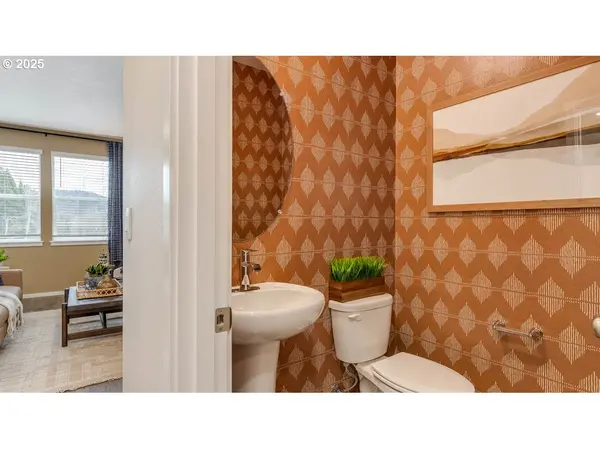 Happy Valley, OR 97086,9294 SE Middleton ST