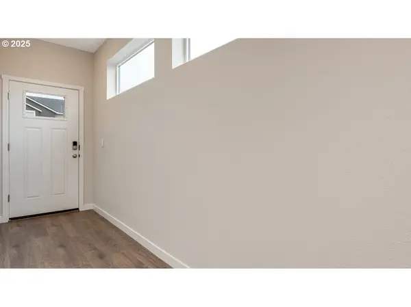 Happy Valley, OR 97086,17187 SE Maple Hill LN