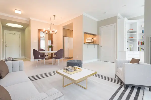 11 William Carson CRES #219, Toronto C12, ON M2P 2G1