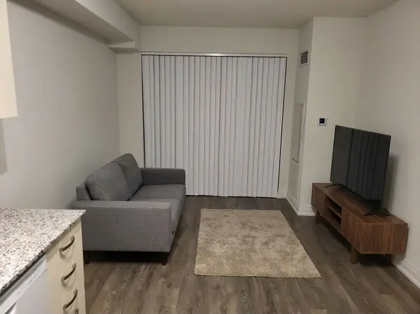 Toronto E09, ON M1H 2Y5,20 Meadowglen PL #1808