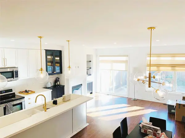 80 Gower DR, Aurora, ON L4G 7C4