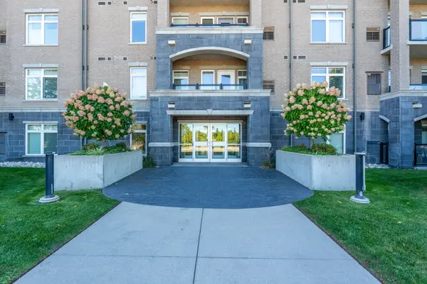 106 Bard BLVD #302, Guelph, ON N1L 0L8