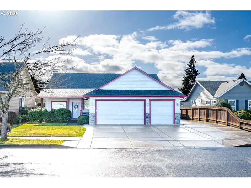 937 S ST, Springfield, OR 97477