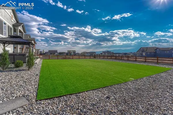 10108 Owl Perch LOOP, Colorado Springs, CO 80908