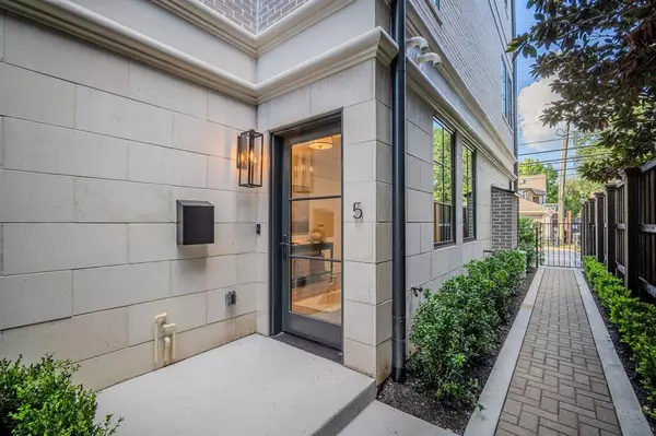 University Park, TX 75205,4128 University Boulevard #5