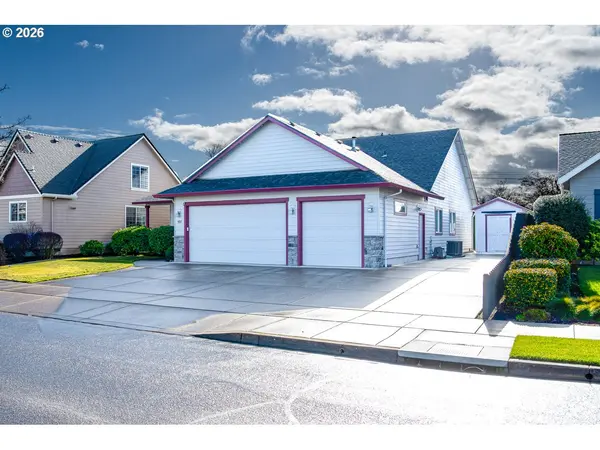 Springfield, OR 97477,937 S ST