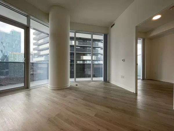 Toronto, ON M5E 0E4,138 Downes ST #2215