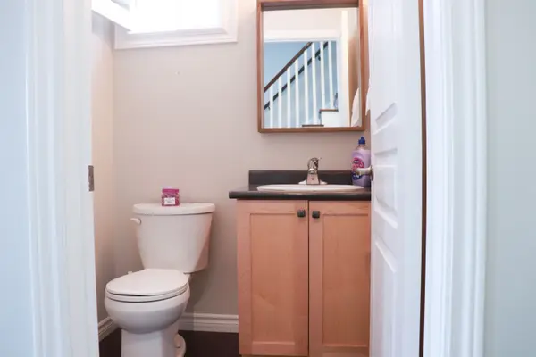 New Tecumseth, ON L0G 1W0,59 Hawke CRES #Main