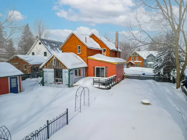 80 Burton AVE, Barrie, ON L4N 2R6