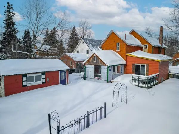 80 Burton AVE, Barrie, ON L4N 2R6