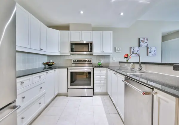 Barrie, ON L4N 9R2,6 Toronto ST #509