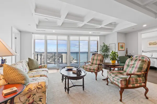 2060 Lakeshore RD #1902, Burlington, ON L7R 0G2