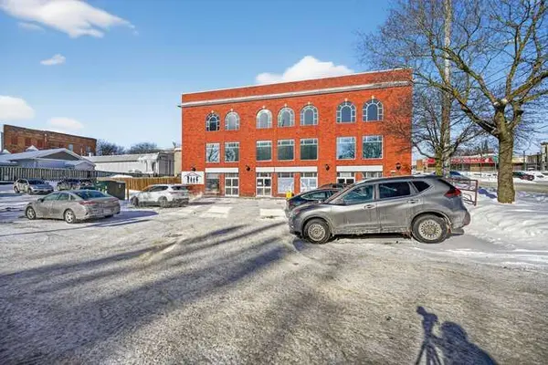 133 King ST W #301, Brockville, ON K6V 6Z1