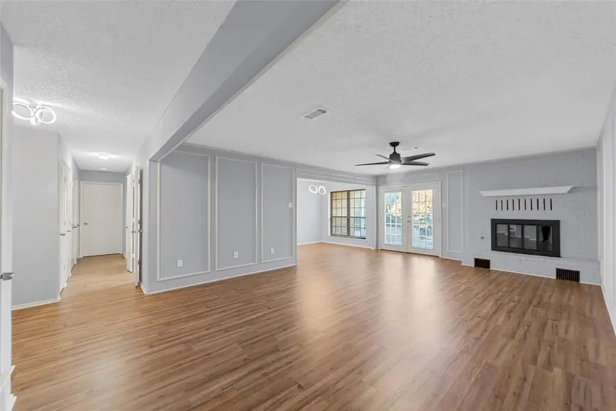 2827 Cross Timbers Drive, Irving, TX 75060