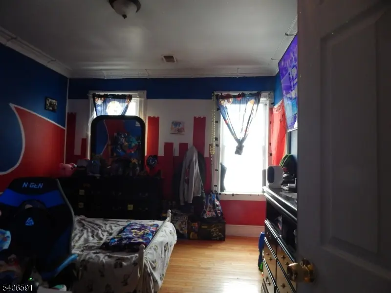 615 Harrison Ave, Harrison Town, NJ 07029