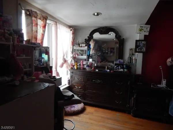 615 Harrison Ave, Harrison Town, NJ 07029