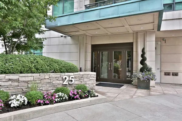 25 Scrivener SQ #211, Toronto C09, ON M4W 3Y6