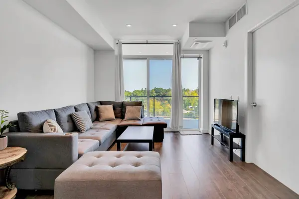 741 King ST W #401, Kitchener, ON N2G 0E9