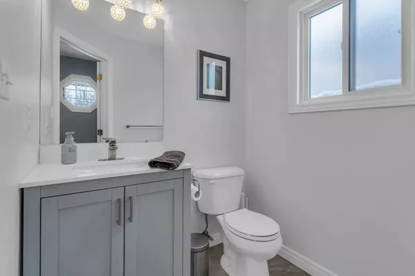 Ingersoll, ON N5C 3E4,216 Thames ST N