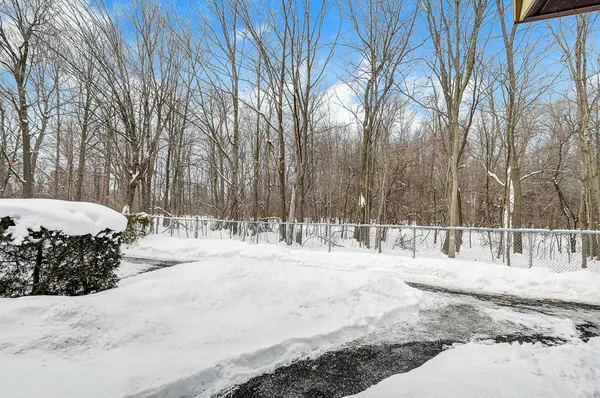 Alta Vista And Area, ON K1G 4C7,135 Renova Private