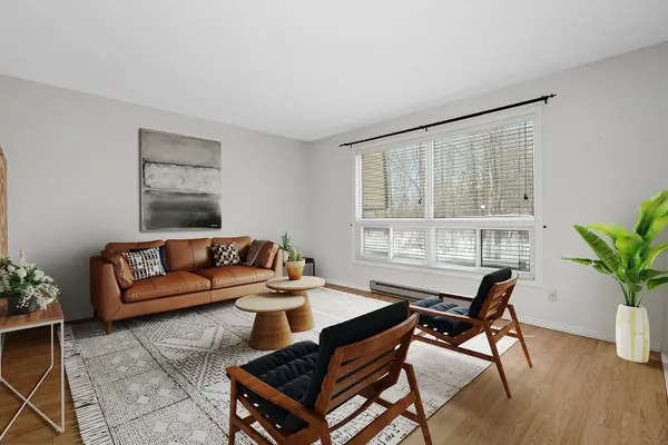 Alta Vista And Area, ON K1G 4C7,135 Renova Private