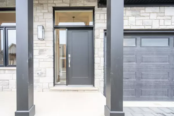 Central Elgin, ON N5L 0B4,62 Compass TRL #4