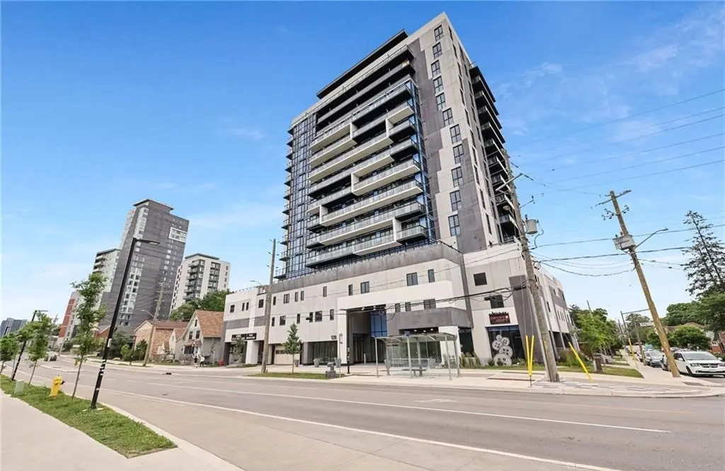 128 King ST #807, Waterloo, ON N2J 0E9