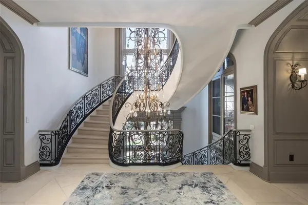 9769 Audubon Place, Dallas, TX 75220