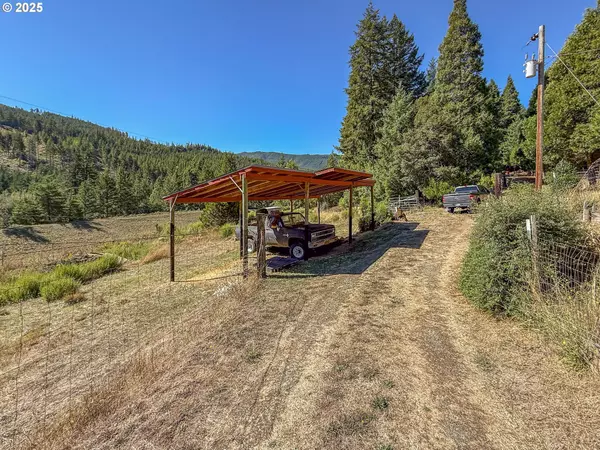 Camas Valley, OR 97416,27001 STATE HIGHWAY 42