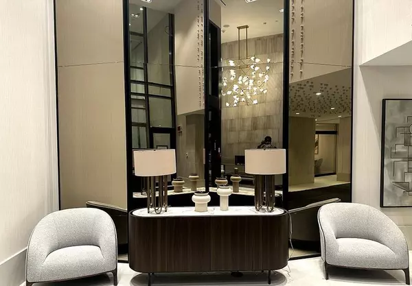 Toronto, ON M5P 0A6,2020 Bathurst ST