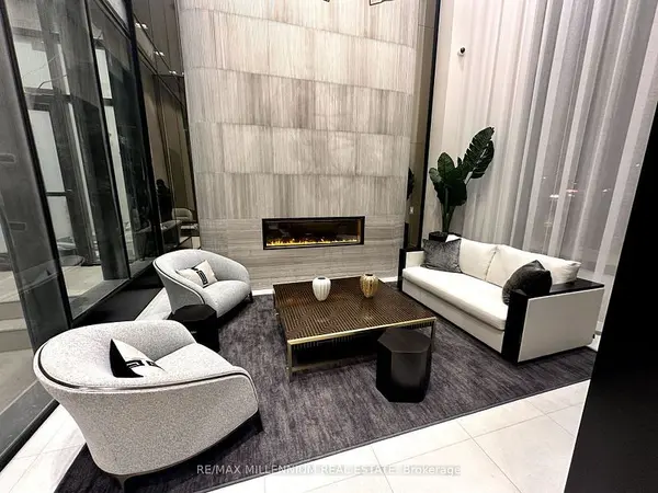 Toronto, ON M5P 0A6,2020 Bathurst ST