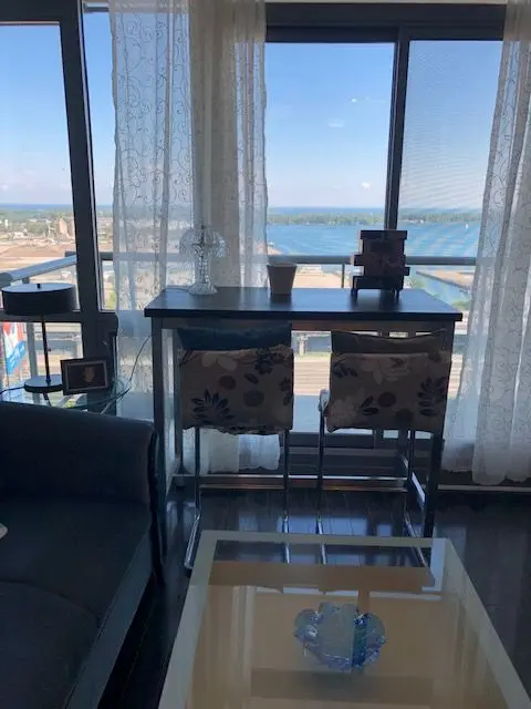 33 Mill ST #1805, Toronto C08, ON M5A 3R3