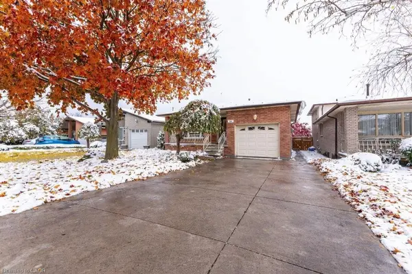 162 SOLOMON CRES,  Hamilton,  ON L8W 2G7
