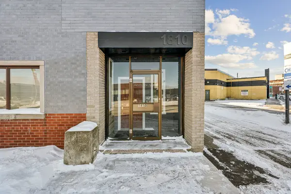 1810 Barton ST E, Hamilton, ON L8H 2Y6