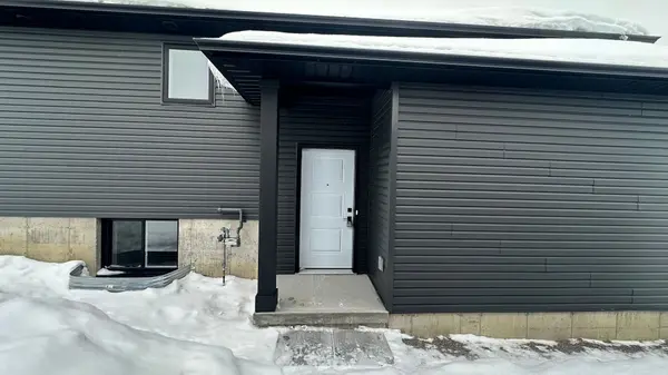 Belleville, ON K8P 0J6,162 Sienna AVE #B