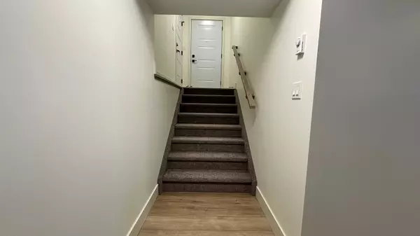 Belleville, ON K8P 0J6,162 Sienna AVE #B