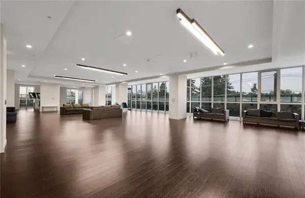 128 King ST #807, Waterloo, ON N2J 0E9