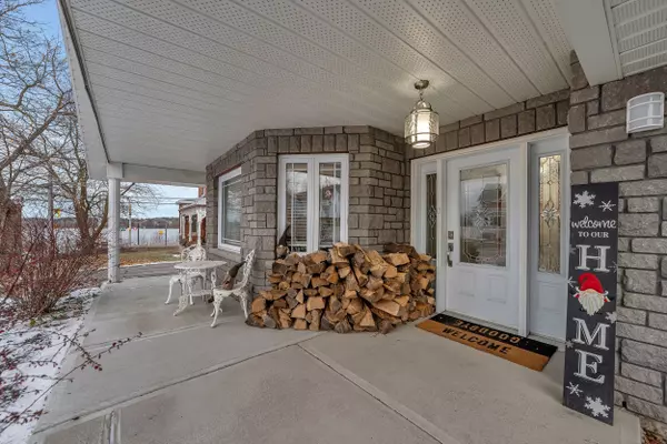 Whitewater Region, ON K0J 1K0,7 Main ST