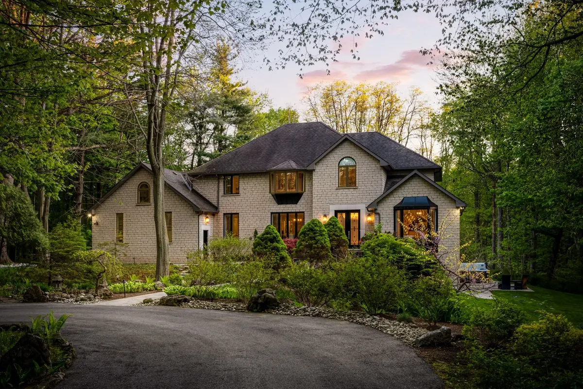 Hamilton, ON L0R 1R0,18 Elder CRES