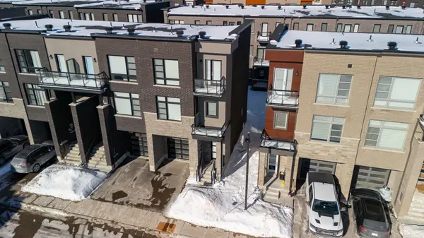 54 Wascana RD, Vaughan, ON L4L 1A7