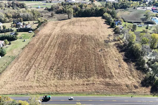 00 N M-52 VL, Stockbridge Village, MI 49285