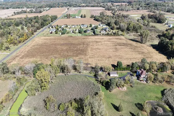 00 N M-52 VL, Stockbridge Village, MI 49285