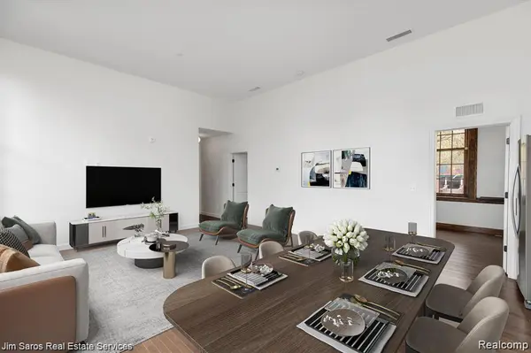 389 Saint Clair AVE, Grosse Pointe, MI 48230