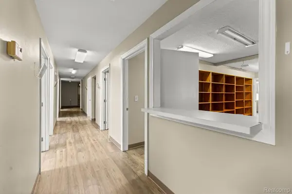 245 E Warwick DR, Alma, MI 48801